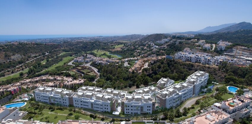 Large 3 bedroom apartments with panoramic views!
