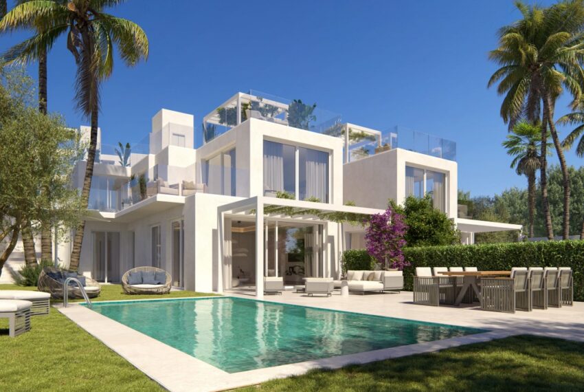 Las Farolas, Mijas Costa. 3 new villas to be built close to the sea!