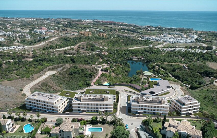 New Golden Mile, Estepona East - luxury new complex with panoramic sea views!