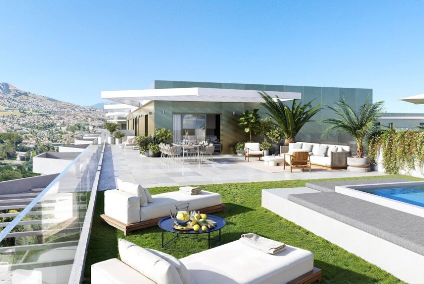 Fuengirola (Las Lagunas) - 225 new luxury homes in exceptional new resort